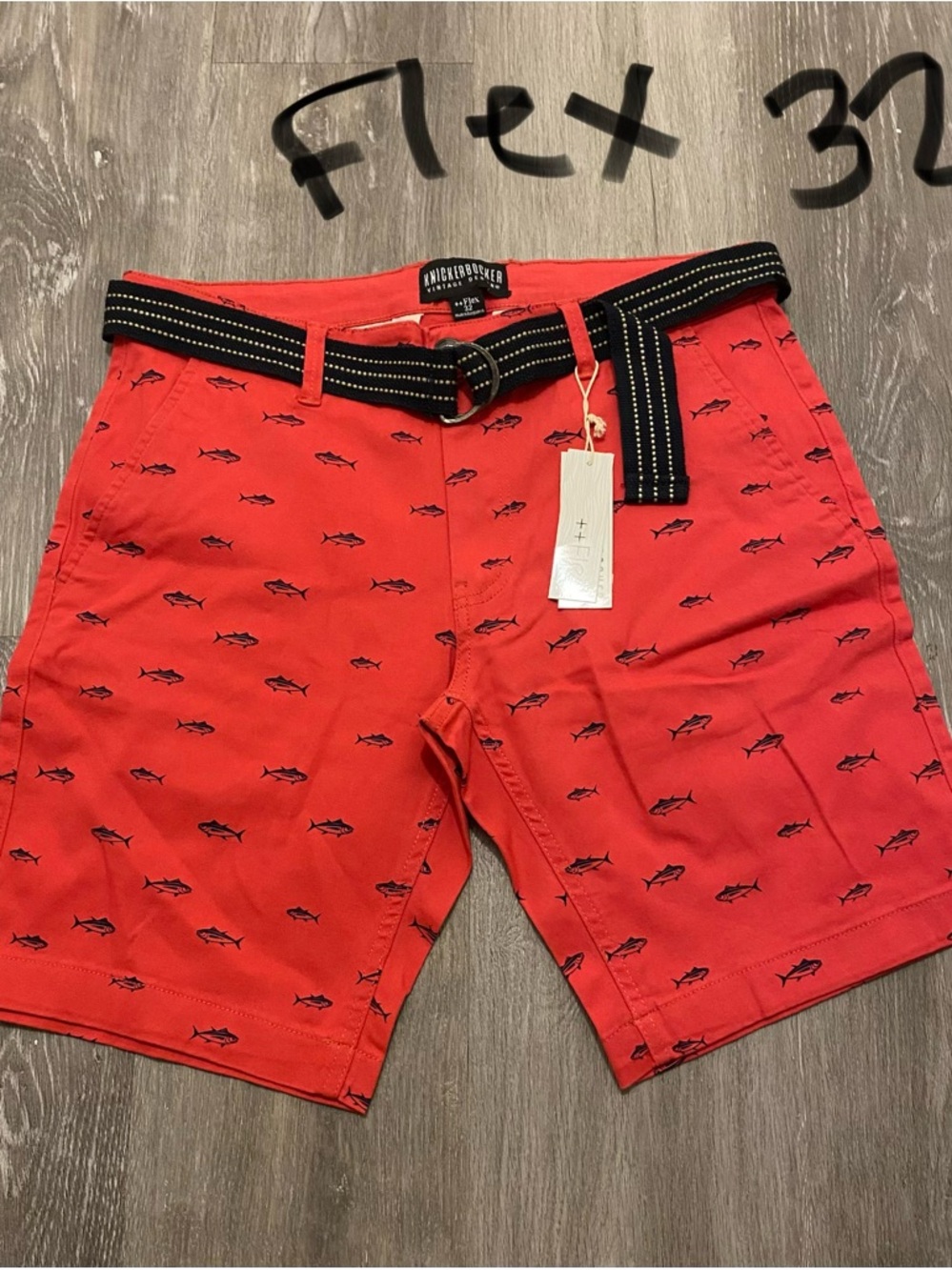 Vineyard Vines Red Printed Men’s Cargo Shorts